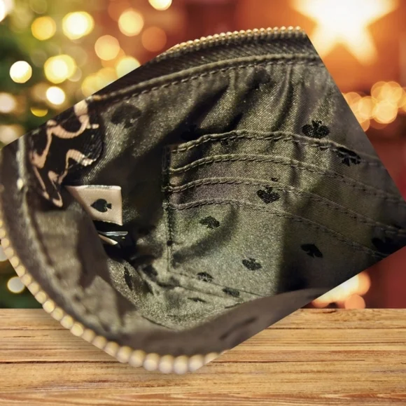 Kate Spade NEW Shore Street Pop Scallop TinieWristlet Ret. $119 - Picture 6 of 9